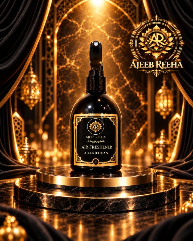 Air Freshener Ajeeb Jeddan — flacon noir sur piédestal, 30 SAR